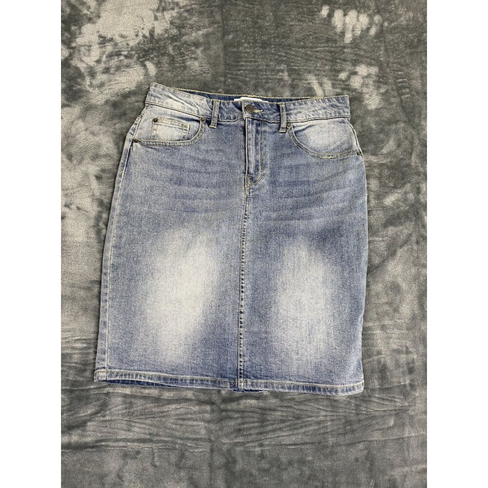 Kenneth Cole Reaction Womens Denim Skirt Size 2 Faded Wash Casual